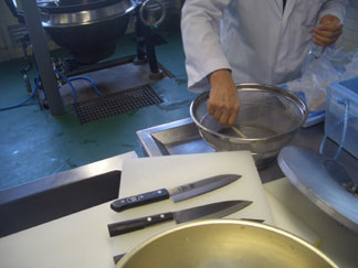 学校の給食室の衛星検査 調理器具
